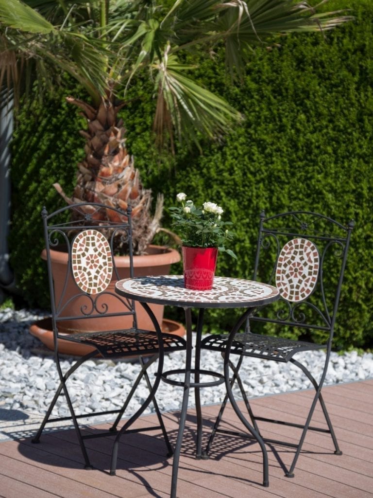 Gartenbereich beim Pool mit Sitzgelegenheit Ferienwohungen am Turnersee Katharina Jernej Gartenbereich beim Pool mit Sitzgelegenheit Ferienwohungen am Turnersee Katharina Jernej